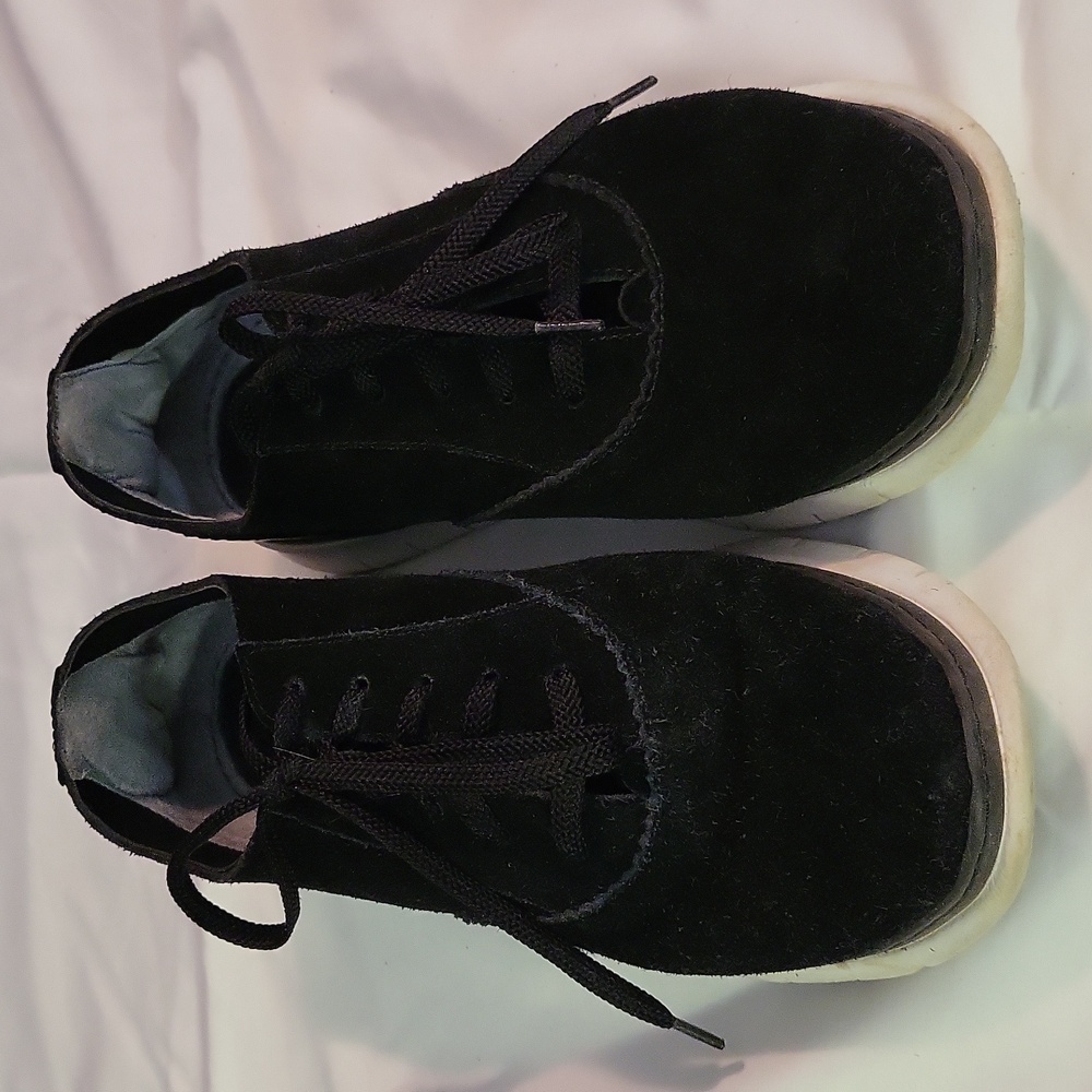 Ladies blk suede lace up shoes- VIONIC sz 8